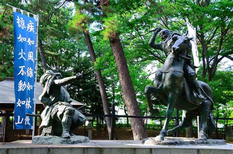 Statue-at-the-Kawanakajima-Battlefield